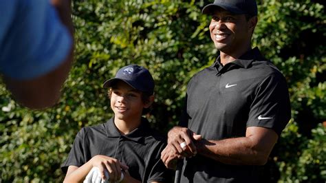 Tiger Woods Golf Legende Zur Ck Nach Schwerem Autounfall Im