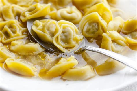 Cappelletti In Brodo L Idea Per Preparare E Cucinare La Ricetta