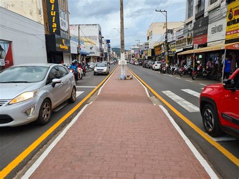 Avenida Getúlio Vargas recebe sinalização horizontal e vertical