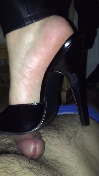 Amateur Amateur Leder Pantoletten Shoejob Vorschau XHamster