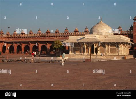 Tomb Of Salim Chishti Fatehpur Sikri Uttar Pradesh Stock Photo Alamy