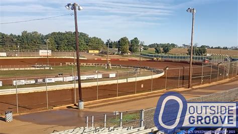 Lincoln Speedway Taking Advantage Of The Weather Outside Groove