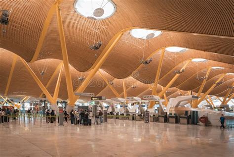 Terminal Of Madrid International Airport Aeropuerto Madrid Barajas