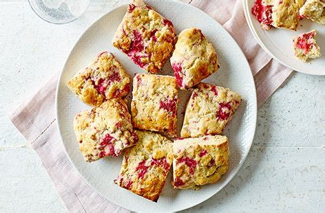 Gluten Free Vegan Blueberry And Oat Scones Tesco Real Food