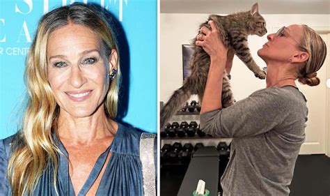 Sarah Jessica Parker Has Adopted Carrie Bradshaw S Cat Shoe From And