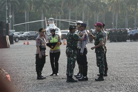 Anies Rasyid Baswedan Sudah Vaksindulu On Twitter Menghadiri Apel