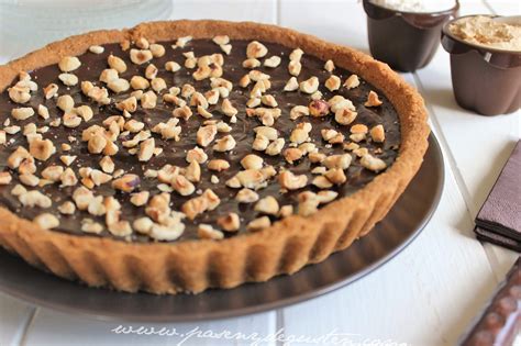 PASEN Y DEGUSTEN TARTA DE CHOCOLATE CON AVELLANAS