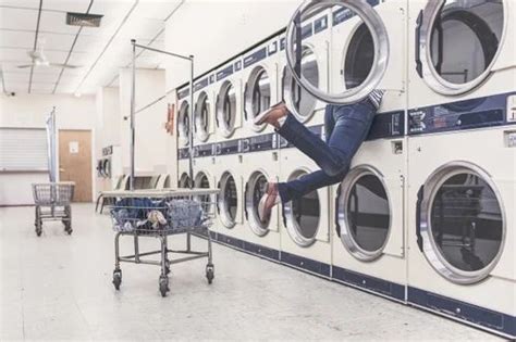 Laundromats Machines at best price in Delhi by Press Box | ID: 9352270897