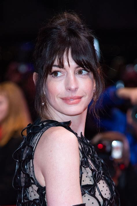 Galerie Foto Anne Hathaway apariție de milioane la Festivalul de Film