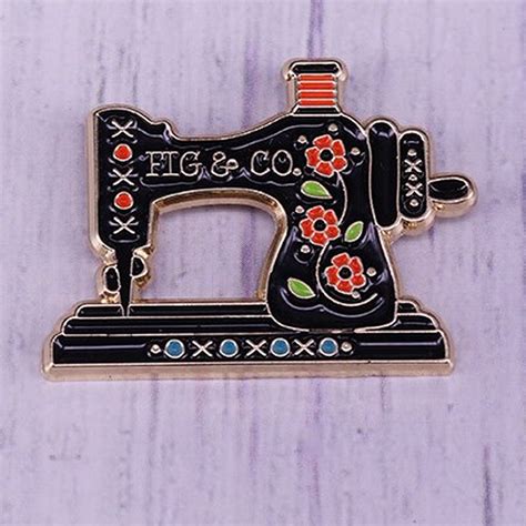 Vintage Sewing Machine Metal Enamel Pin Badge 30mm X 22mm Etsy