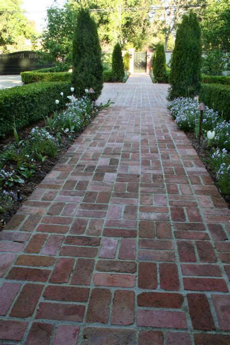 Renovation Detail: 4 Popular Brick Patterns for Patios