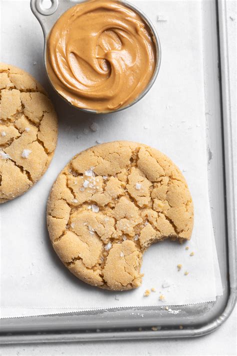 Chewy Peanut Butter Cookies - Browned Butter Blondie