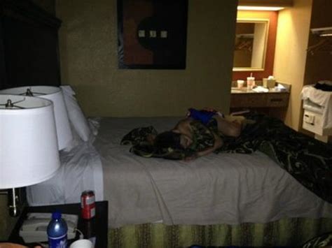 bed - Picture of Days Inn by Wyndham Corpus Christi Beach, Corpus ...