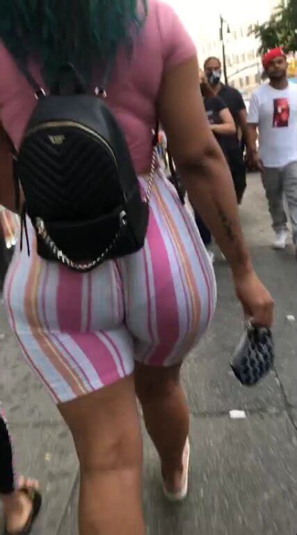 EPIC LATINA JIGGLY STRIPES CANDID CAPTURE ThisVid