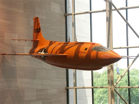 File:Bell X-1 Experimental Plane at the Smithsonian Museum 2004.jpg - Wikimedia Commons