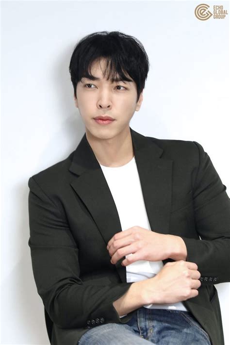 Lee Woo Joo Picture 이우주 Hancinema