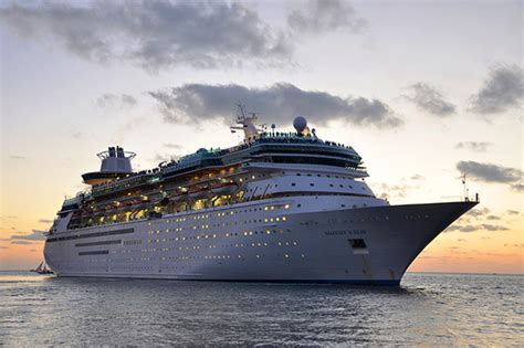 Majesty Of The Seas: Expert Reviews & Passport Information