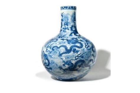 Vidéo Seine et Marne un vase chinois estimé 1000 euros vendu plus de