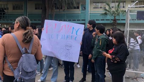 Protestan Alumnos De Pflc Y Exigen Rendici N De Cuentas En Linea Bc