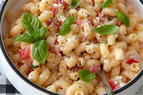 Pasta with Goat Cheese & Tomatoes | Italian Food Forever