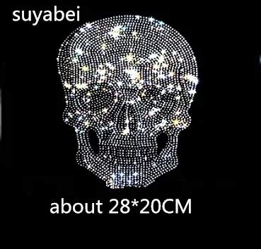 Череп аппликация стразами прикрепляемые при помощи утюга стразы ...