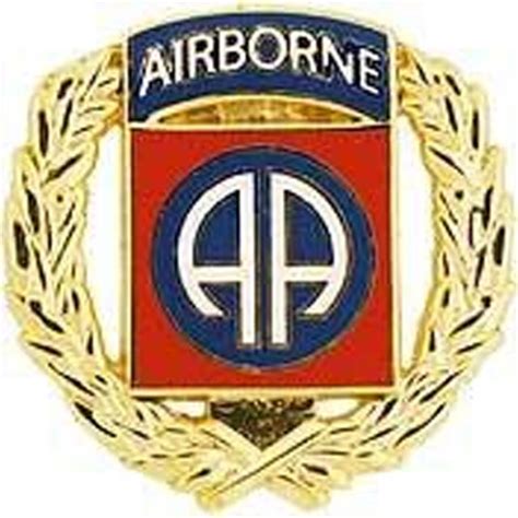 Metal Lapel Pin Us Army Military Pin 82nd Airborne Division Wreath