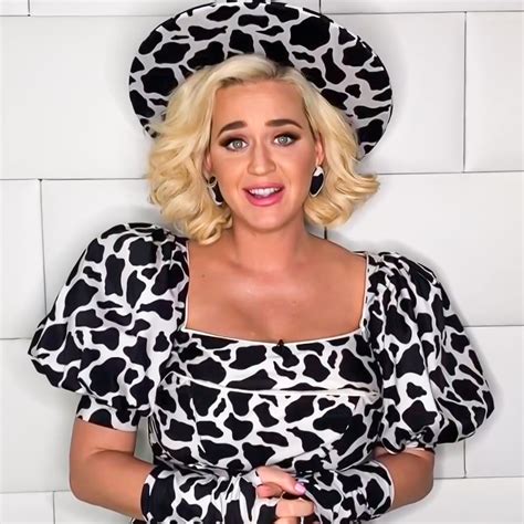 See Katy Perrys Return To The Spotlight At The 2020 Cmt Music Awards