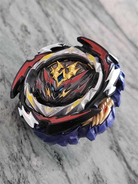 Dynamite Belial W F Gear Rbeyblade