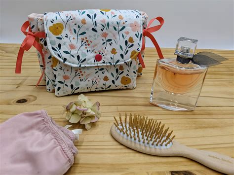 La Pochette Lingerie Tuto Couture La Boutik Creative De Rives La