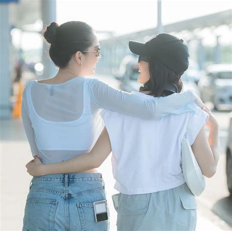 Ngọc Trinh lại tung ảnh bikini bốc lửa Diệu Nhi phải tấm tắc khen Saostar vn