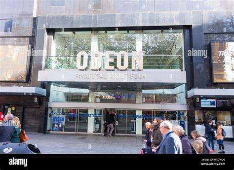 Cinema Exterior Entrance Hi Res Stock Photography And Images Alamy