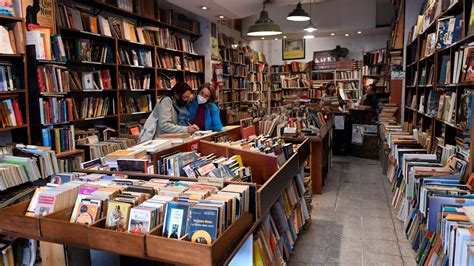 Guía De Supervivencia De Las Librerías De Avenida Corrientes Clientes