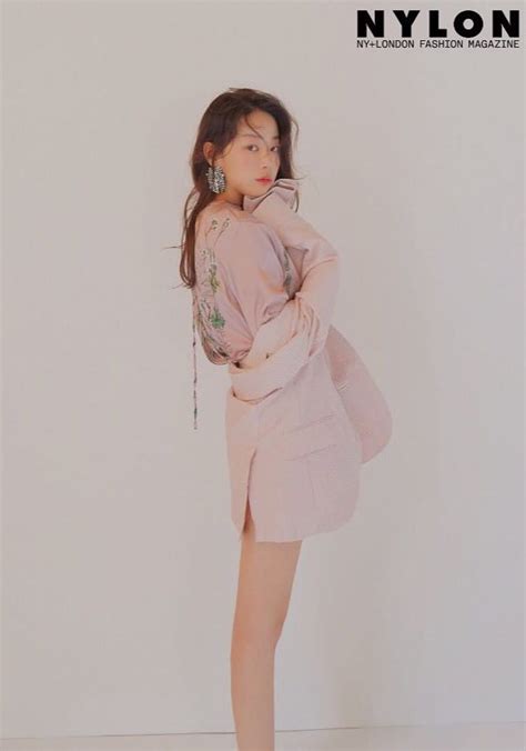 Hot Sexy Lee Joo Myung Bikini Pics