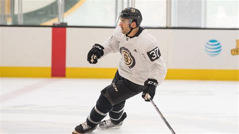 Bergeron Leaves Practice With A Lower Body Injury