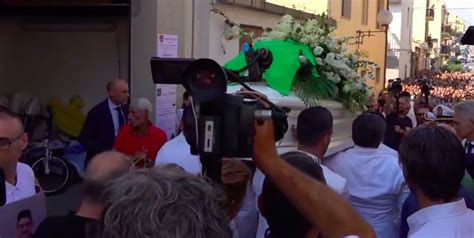 Cuginetti Travolti A Vittoria Le Foto Dei Funerali Di Simone