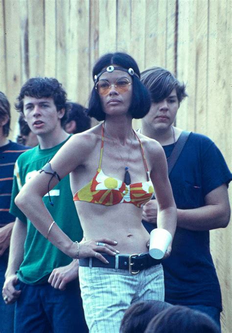 Girls From Woodstock 1969 Would Still Look Good Today | DeMilked