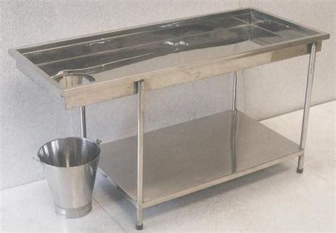 Soiled Dish Landing Table At Best Price In Kolhapur Kalakruti Steel