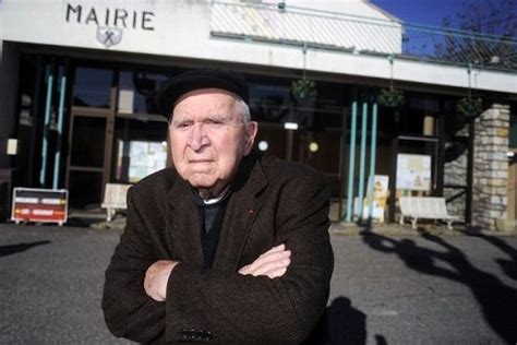 Ariège à 93 ans le plus vieux maire de France jette l éponge