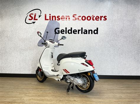 Vespa Sprint 25 Km H Racing Sixties Wit 2021 Linsen Scooters Gelderland