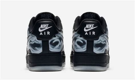 Nike adelanta Halloween con las nuevas Air Force 1 Low «Black Skeleton»