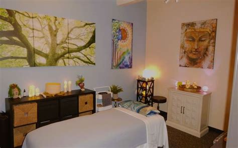 Treatment Room By The Bodhi Tree Holistic Health Solutions In San Diego