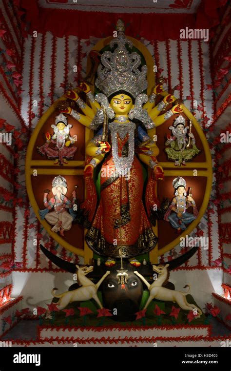 Kolkata India Th Oct Instalation And Durga Idol In Sikdar