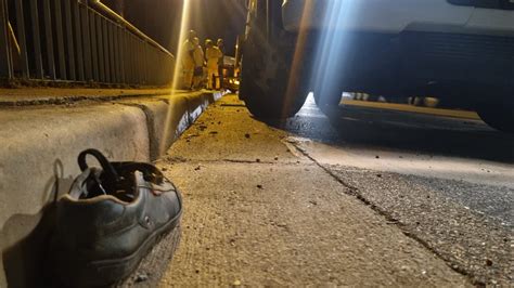 Caminhão Bate Em Carro E Atropela Pedestre Em Rodovia De Mairinque