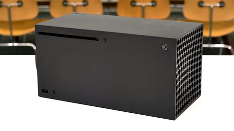 Wie groß ist die Xbox Series X im Vergleich zur Xbox One X? | Eurogamer.de
