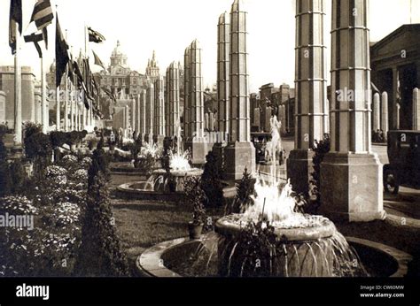 Barcelona Worlds Fair 1929 Stock Photo Alamy