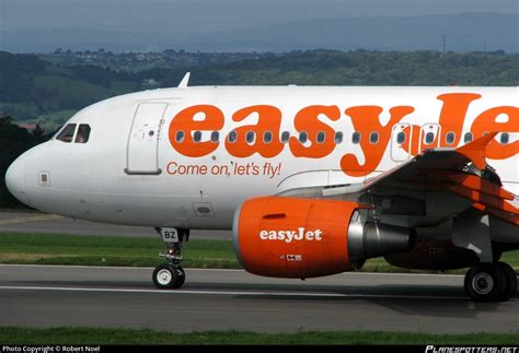 G EZBZ EasyJet Airbus A319 111 Photo By Robert Noel ID 078725