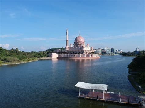 Kelab Tasik Putrajaya Your Lakeside Place