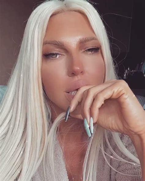 Jelena Karleusa Karleusaastar Twitter