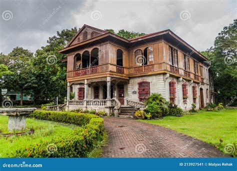 SILAY, PHILIPPINES - FEBRUARY 5, 2018: Old Wooden Hofilena Heritage ...