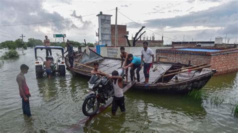 Inundaciones En India Dejan Al Menos Muertos